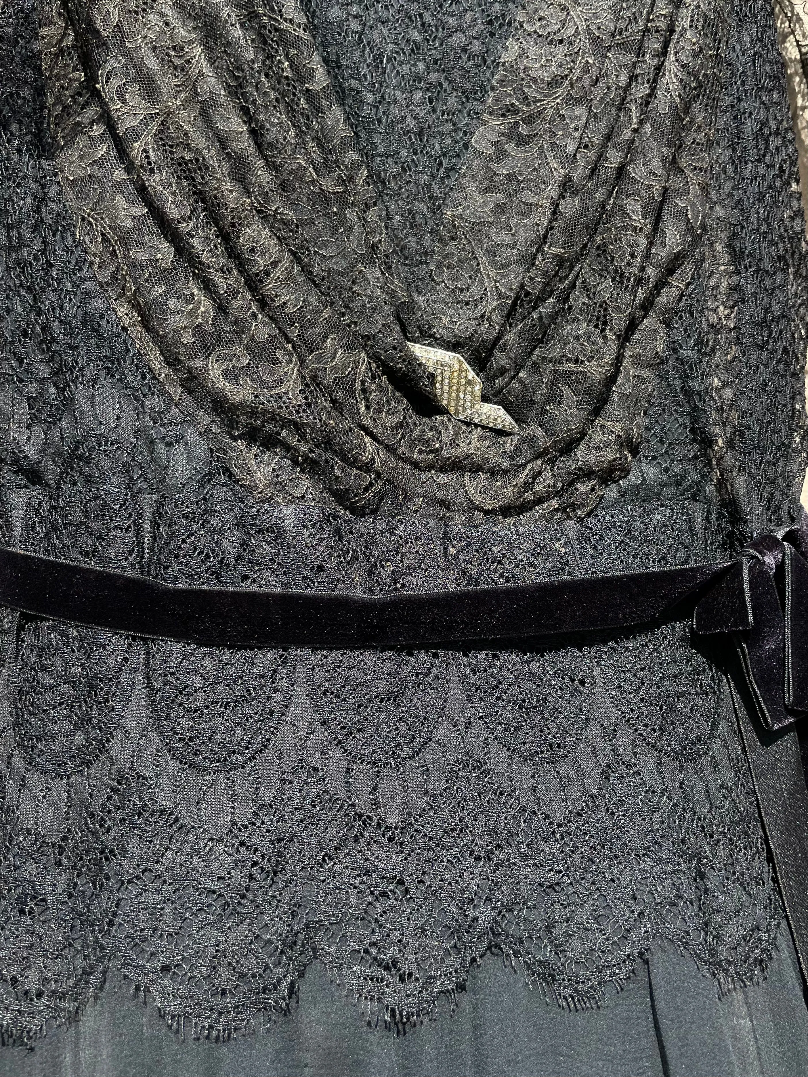 1918 French Flutter Sleeve Drop Waist Lace & Chiffon Dresso