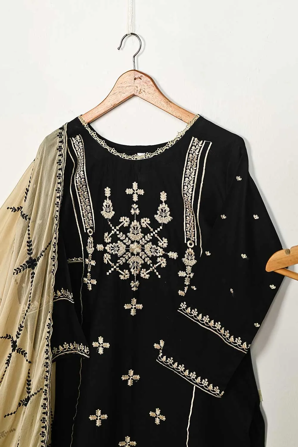 3SP-4C-BLACK - 3PC CAMBRIC EMBROIDERED Dress With Chiffon Embroidered Dupatta