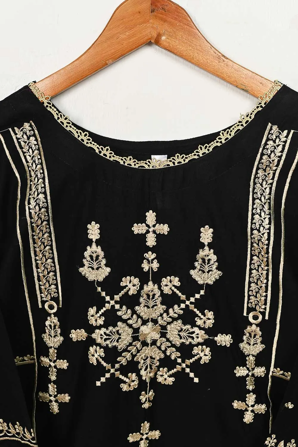 3SP-4C-BLACK - 3PC CAMBRIC EMBROIDERED Dress With Chiffon Embroidered Dupatta