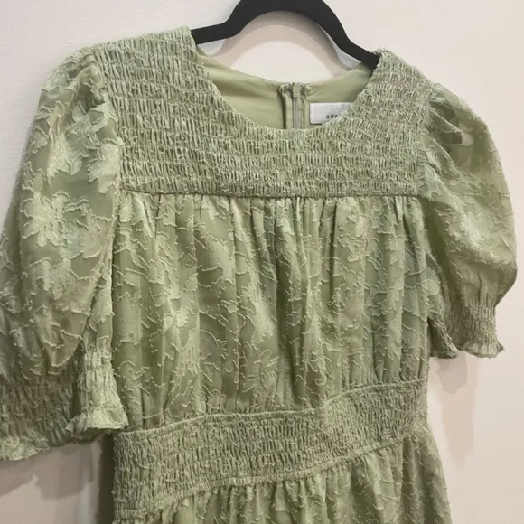 Adelyn Rae Chiffon Smocked Mini Dress puff Sleeve Babydoll Green Medium