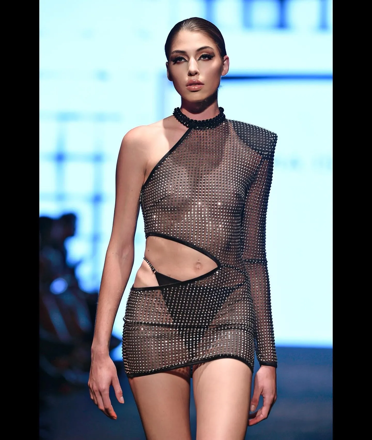 Anitta Asymmetrical Black And Silver Short Dress