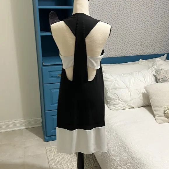 BCBGMAXAZRIA Kylie cutout back hi-low midi dress