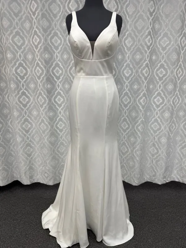 Bridal Sense Size 4 6101 Ivory Gown
