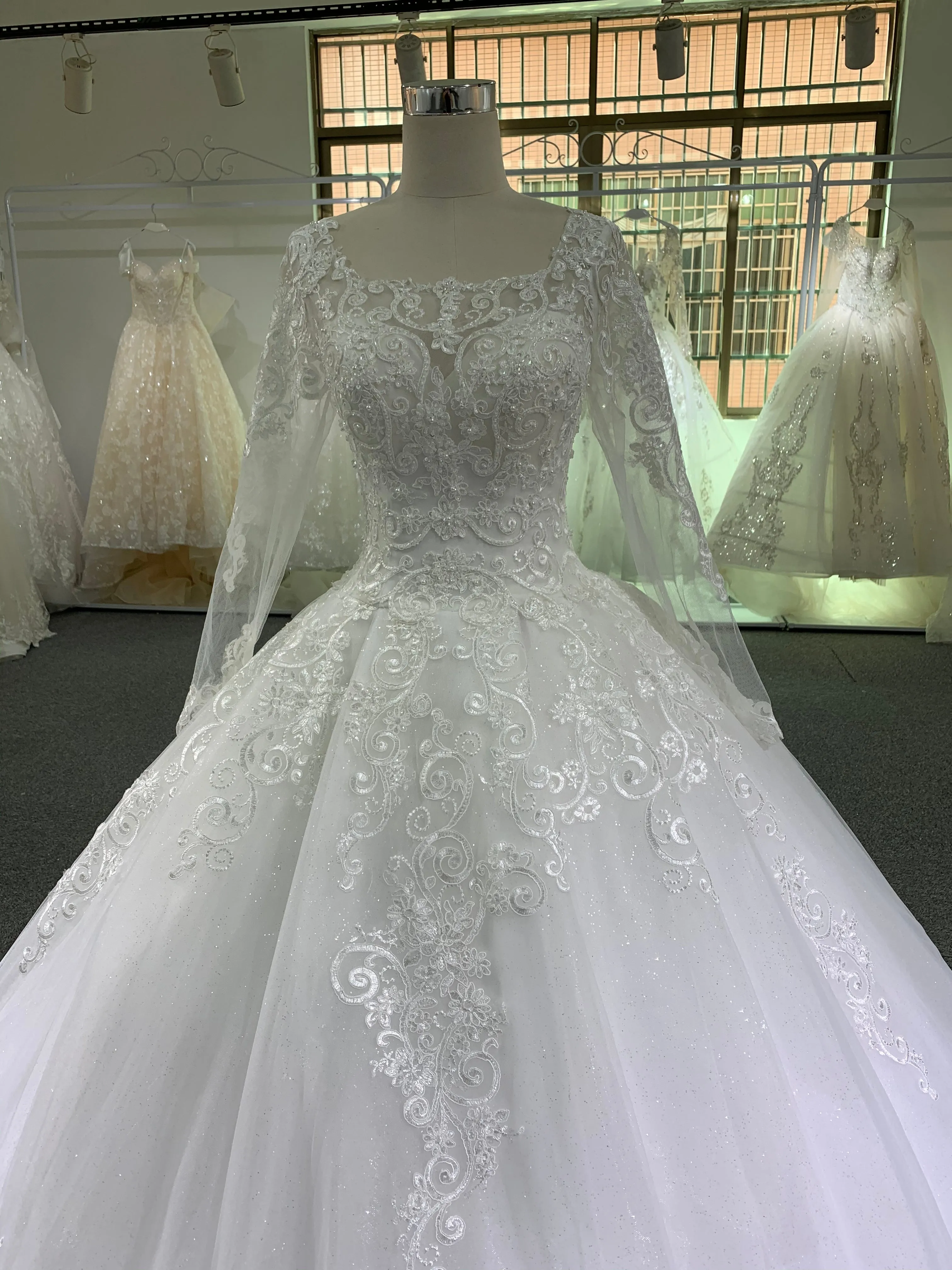 BYG scoop neck long sleeves lace wedding dress