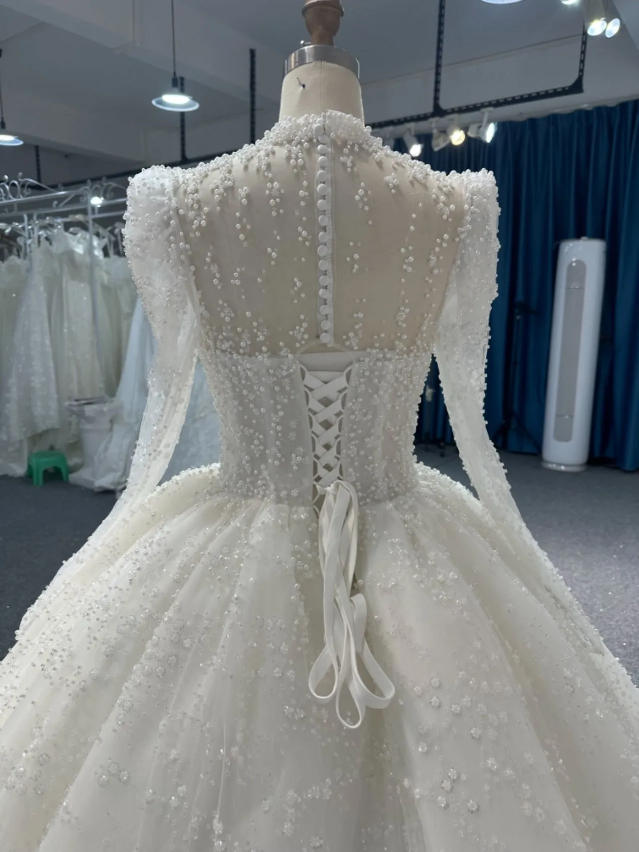 BYG#Z317-1 full lace ivory long sleeves wedding gown with 100cm tail