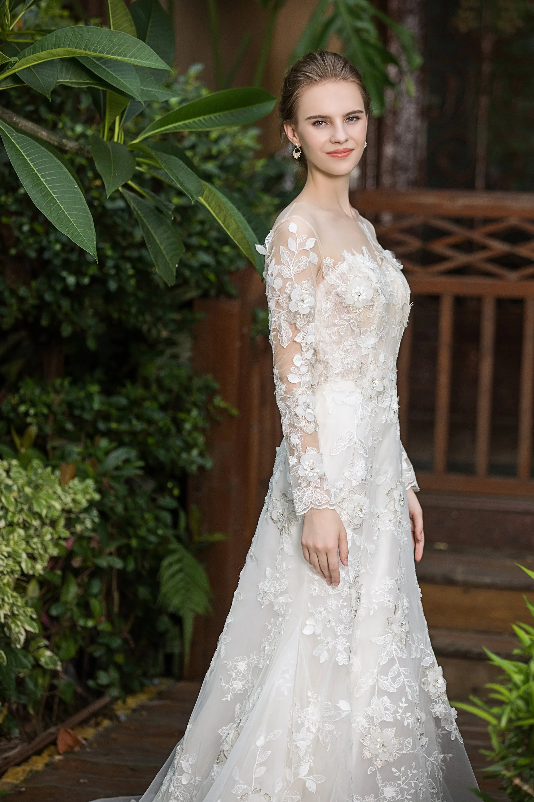 Camillia - Selena Huan shimmering 3D embroidered lace appliqué released mermaid gown