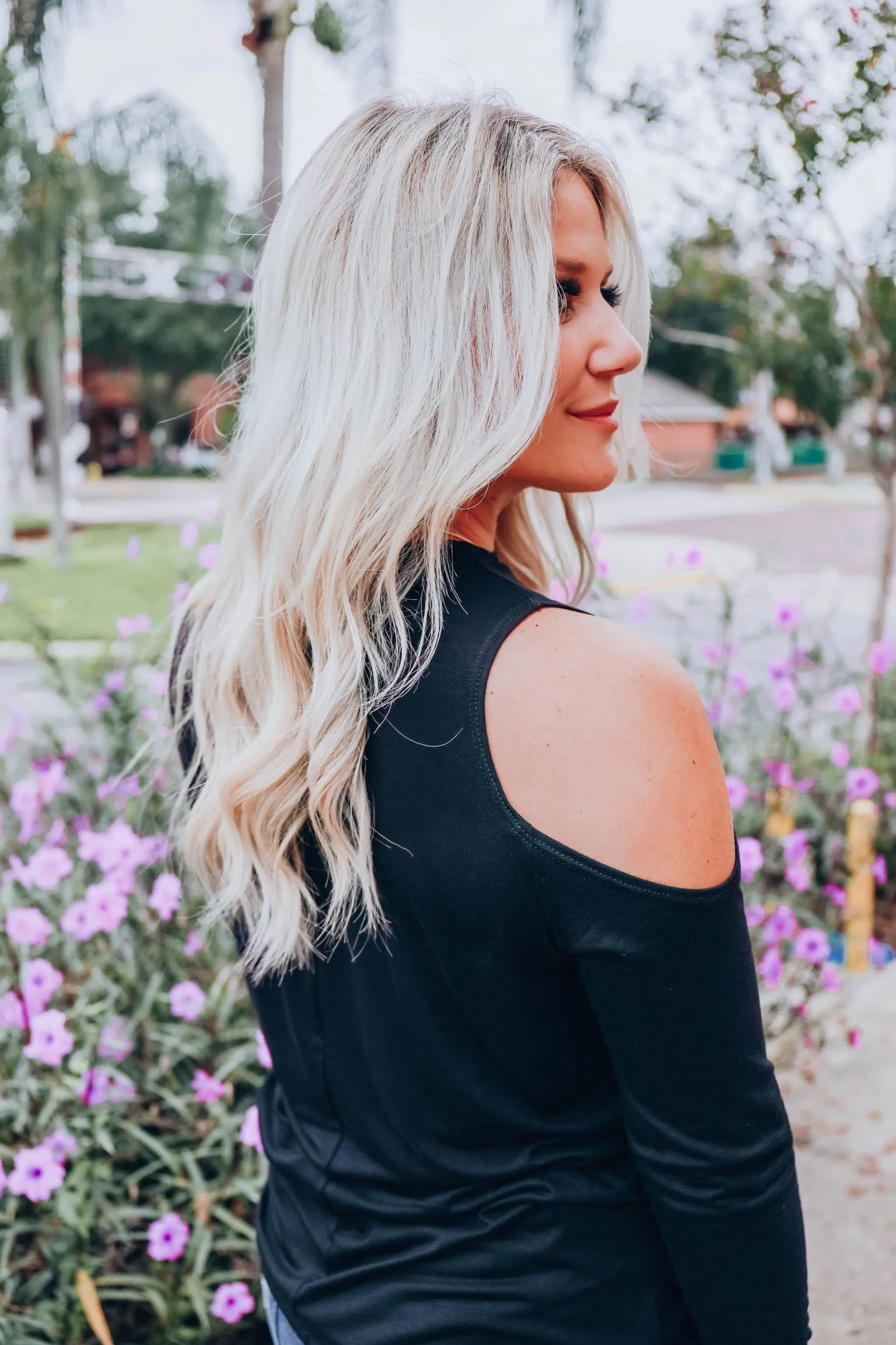 Classic Cold Shoulder Top S-3X - Black