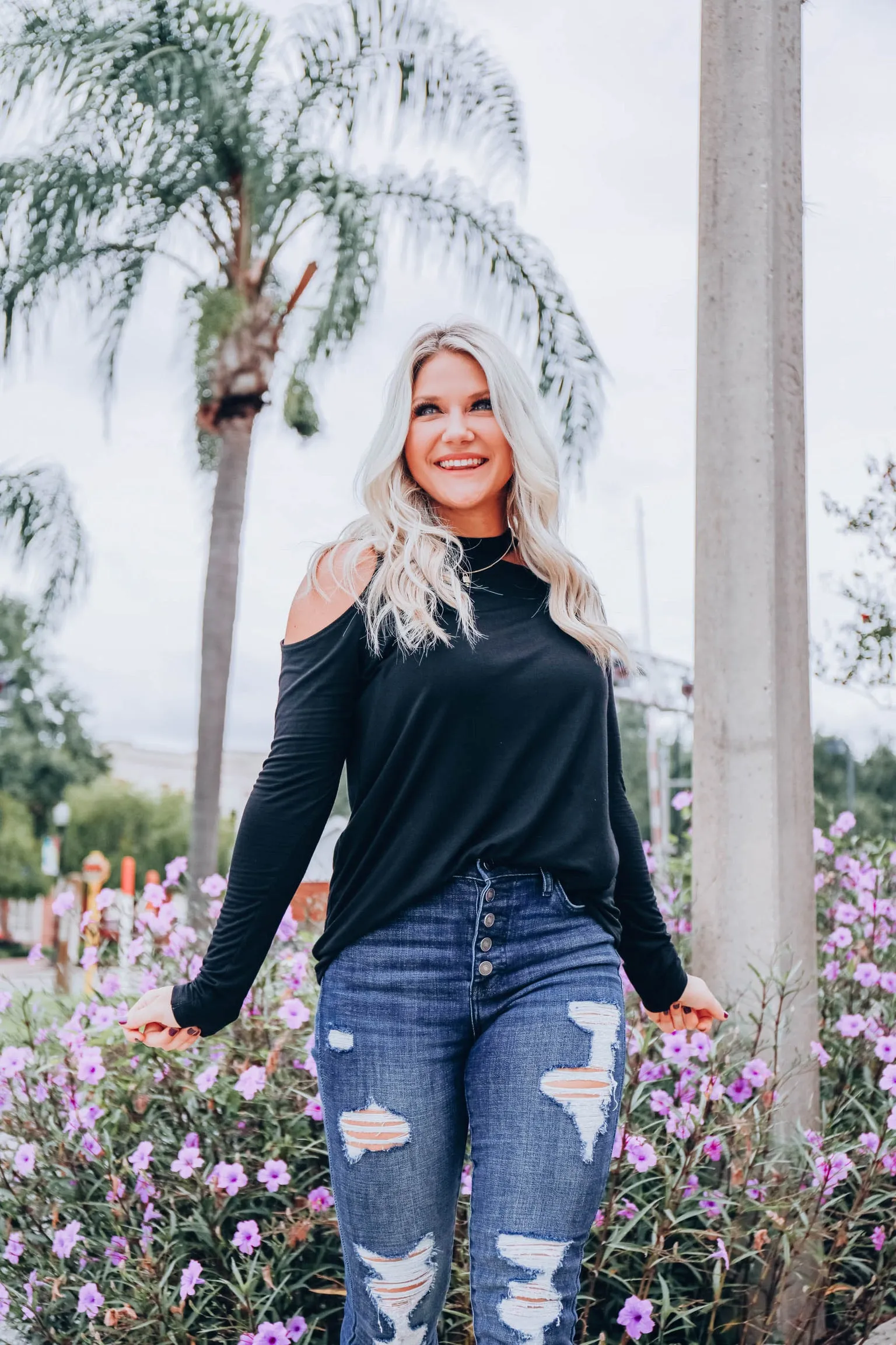 Classic Cold Shoulder Top S-3X - Black