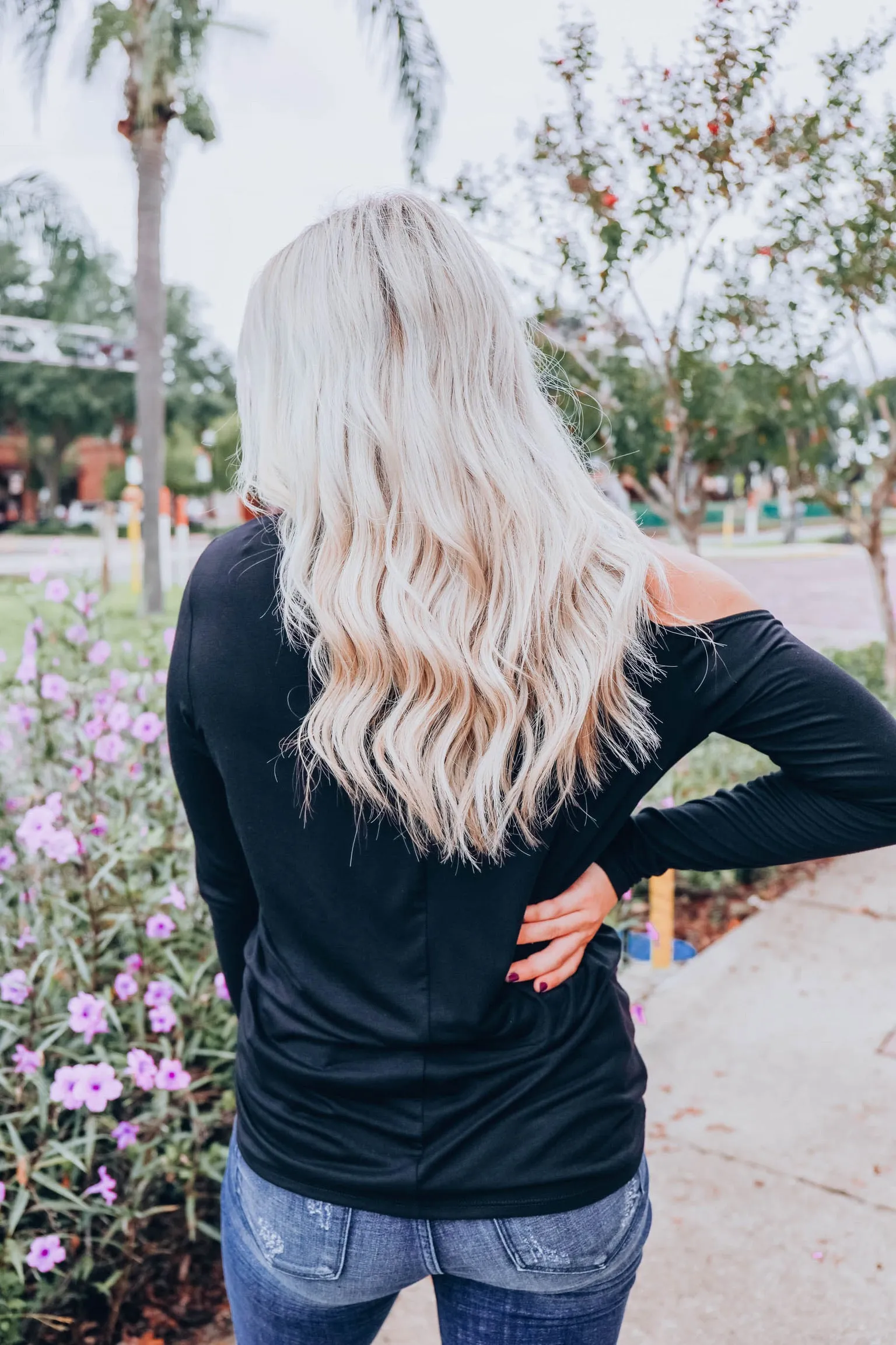 Classic Cold Shoulder Top S-3X - Black
