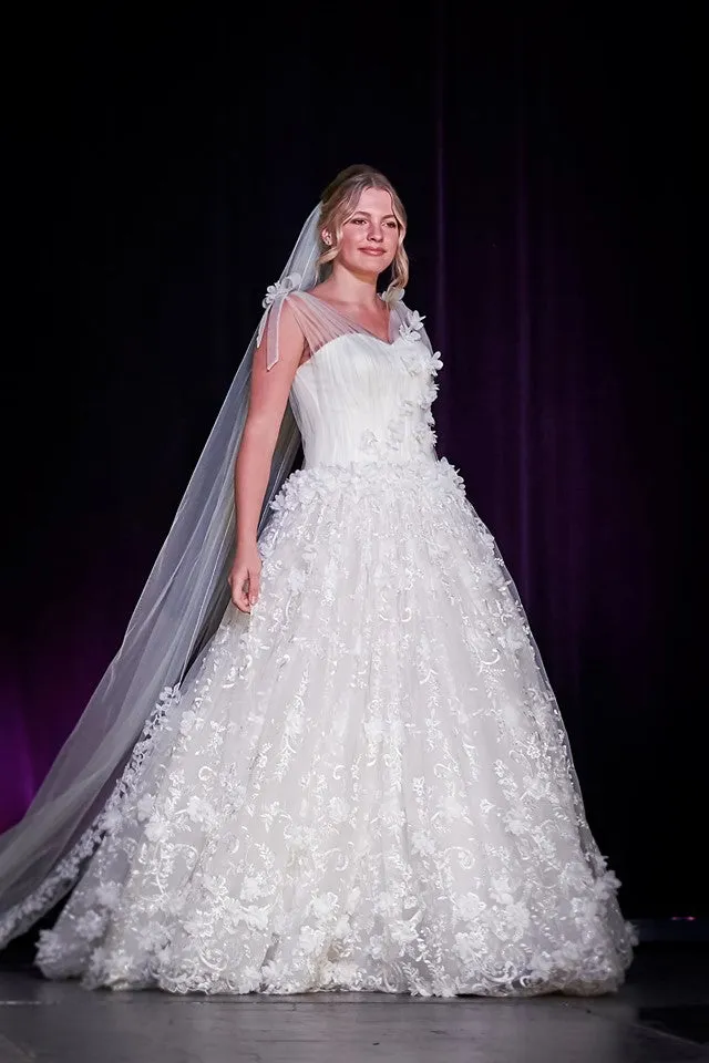 FLEUR ROMANTIQUE Sweetheart 3D Chiffon Floral Lace Bridal Ball Gown