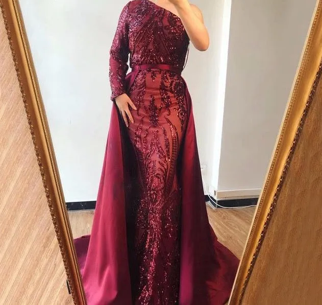 Green One Shoulder Long Sleeves  Sequeined Evening Dresses