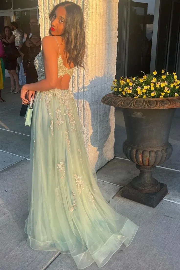 Green V-neck Lace Long Prom Dress, A-Line Evening Dress with Slit     fg4833