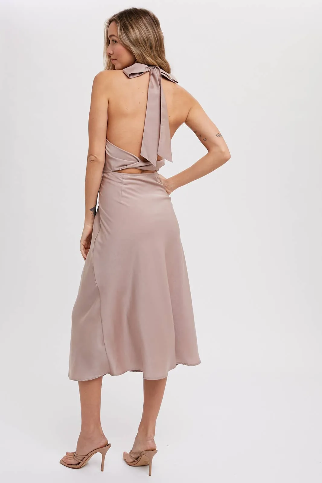 HALTER NECK SILKY MIDI DRESS: MUSHROOM