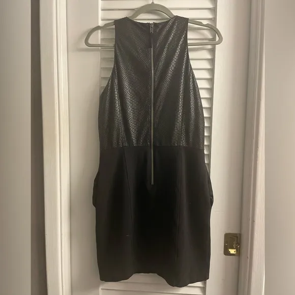 HOT Armani Exchange LBD w/POCKETS!!!! Textured Snake Print Bodice SIZE 10!