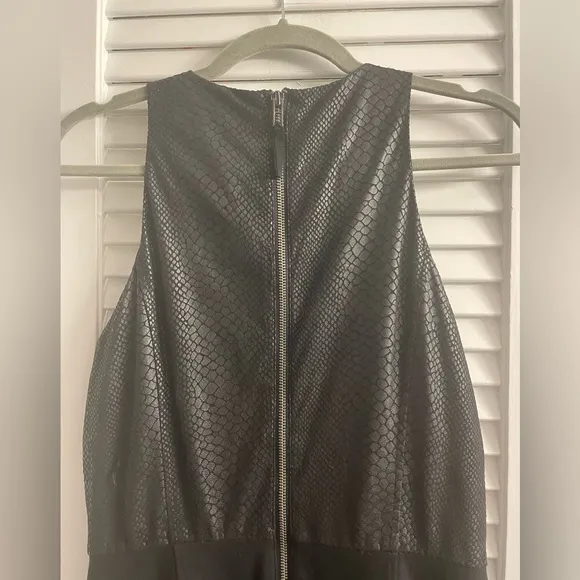 HOT Armani Exchange LBD w/POCKETS!!!! Textured Snake Print Bodice SIZE 10!