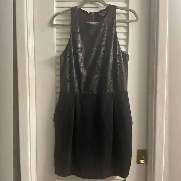 HOT Armani Exchange LBD w/POCKETS!!!! Textured Snake Print Bodice SIZE 10!