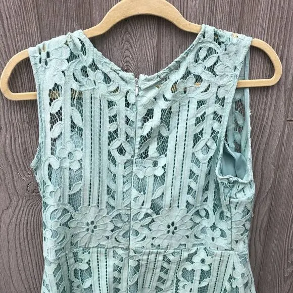 Julia Jordan • Sleeveless Lace Dress Mint