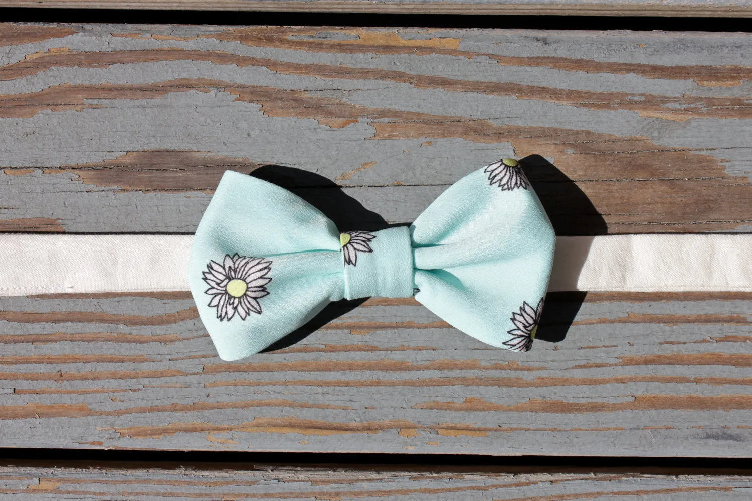 Light Blue Daisy Bow Tie