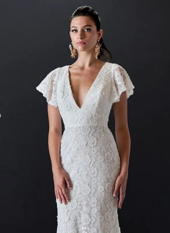 Lotus Threads Size 8 22188 Ardor Cream Gown