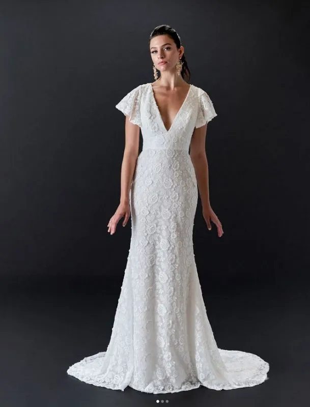 Lotus Threads Size 8 22188 Ardor Cream Gown