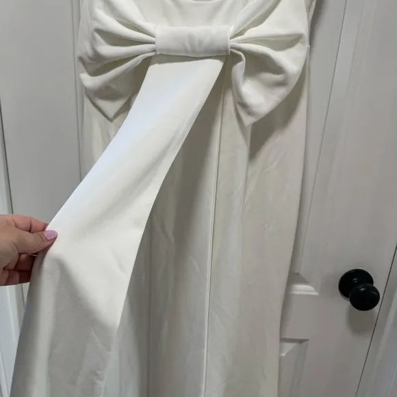 Lulus Loving Fate size Medium White Bow Square Neck Backless Maxi Wedding Dress
