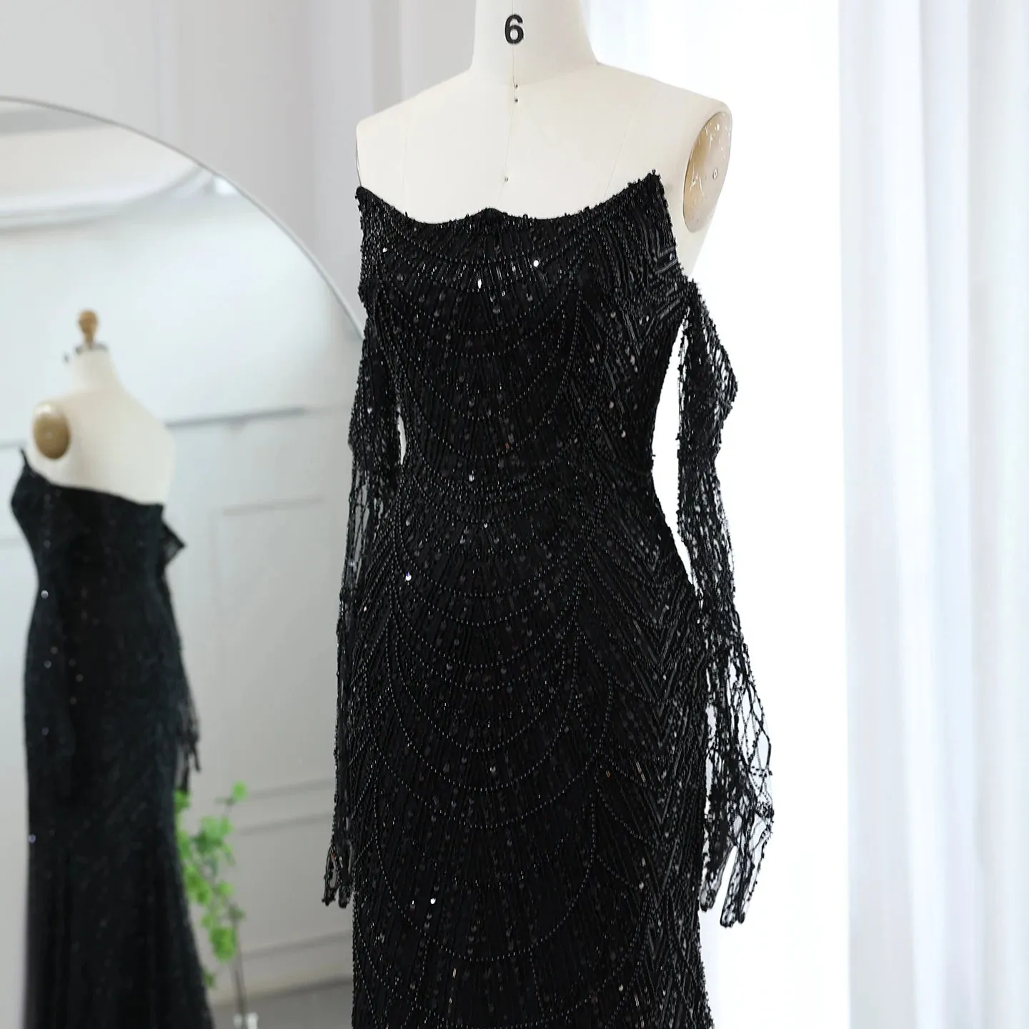 Luxury Strapless Green Evening Dress with Gloves