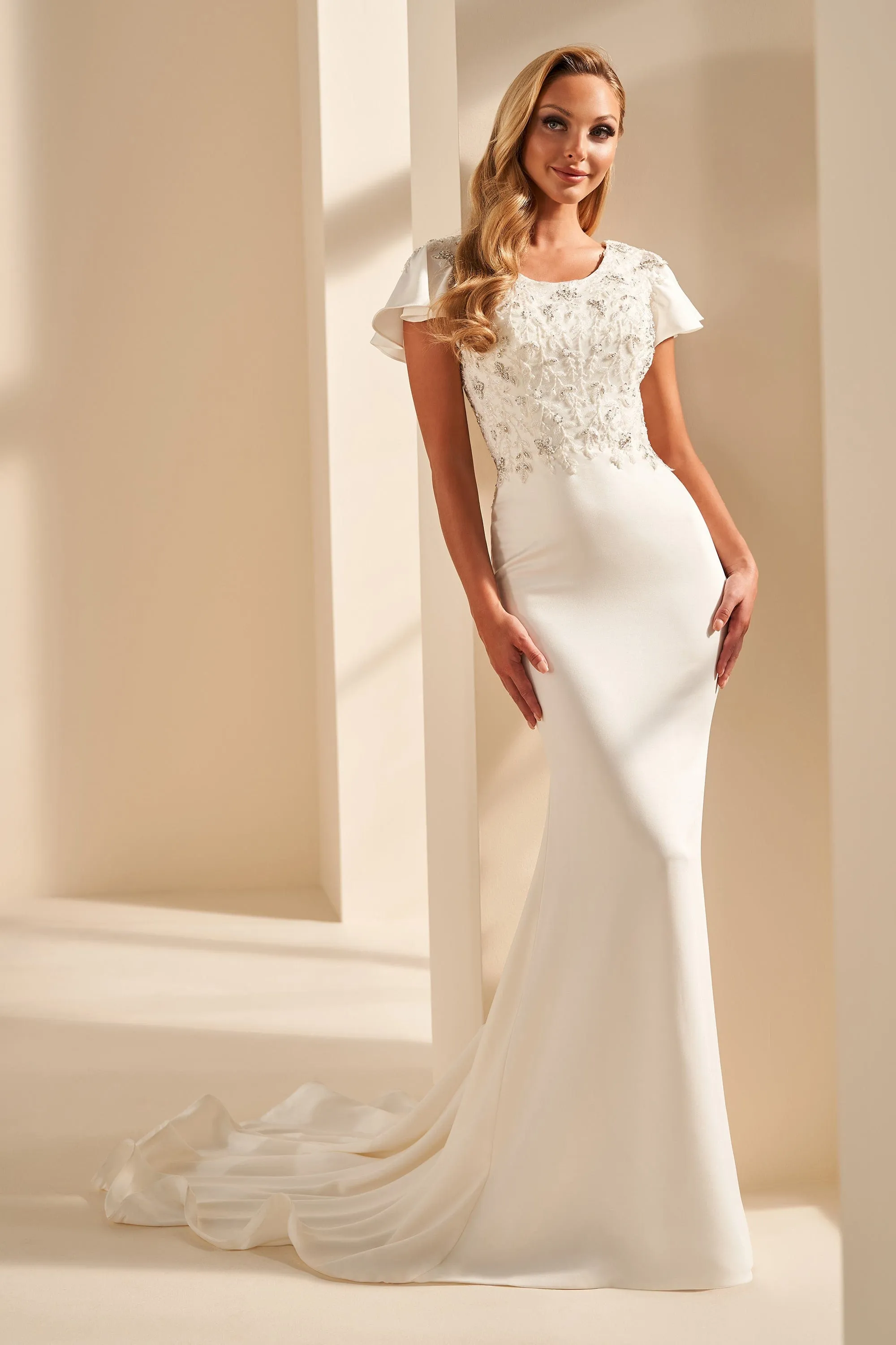 Modest by Mon Cheri: MOD1805