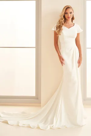 Modest by Mon Cheri: MOD1822