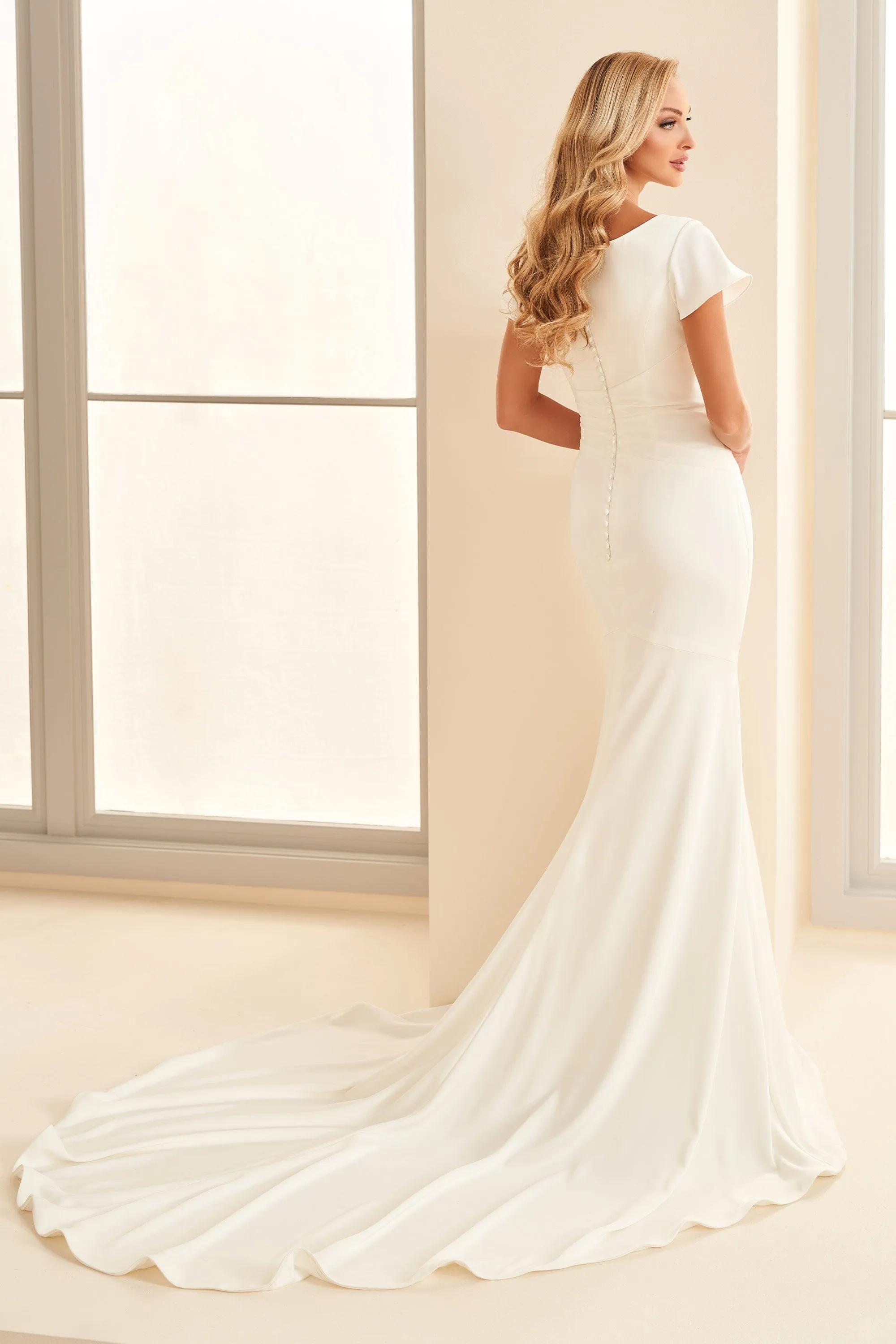 Modest by Mon Cheri: MOD1822
