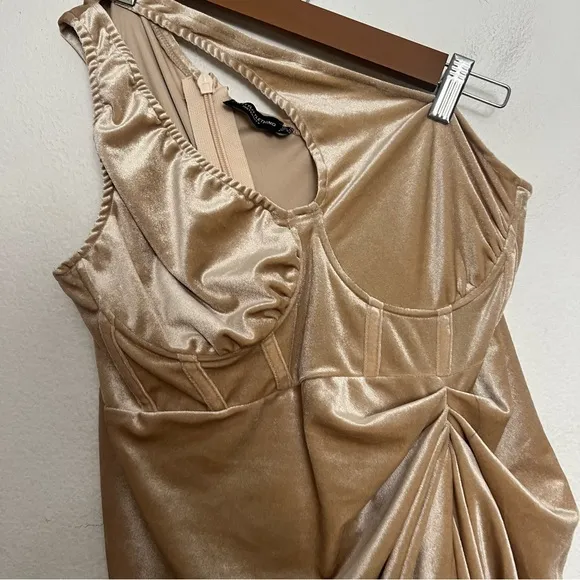 NWT PrettyLittleThing Maternity Nude Velvet Asymmetric Bodycon Midi Dress 10