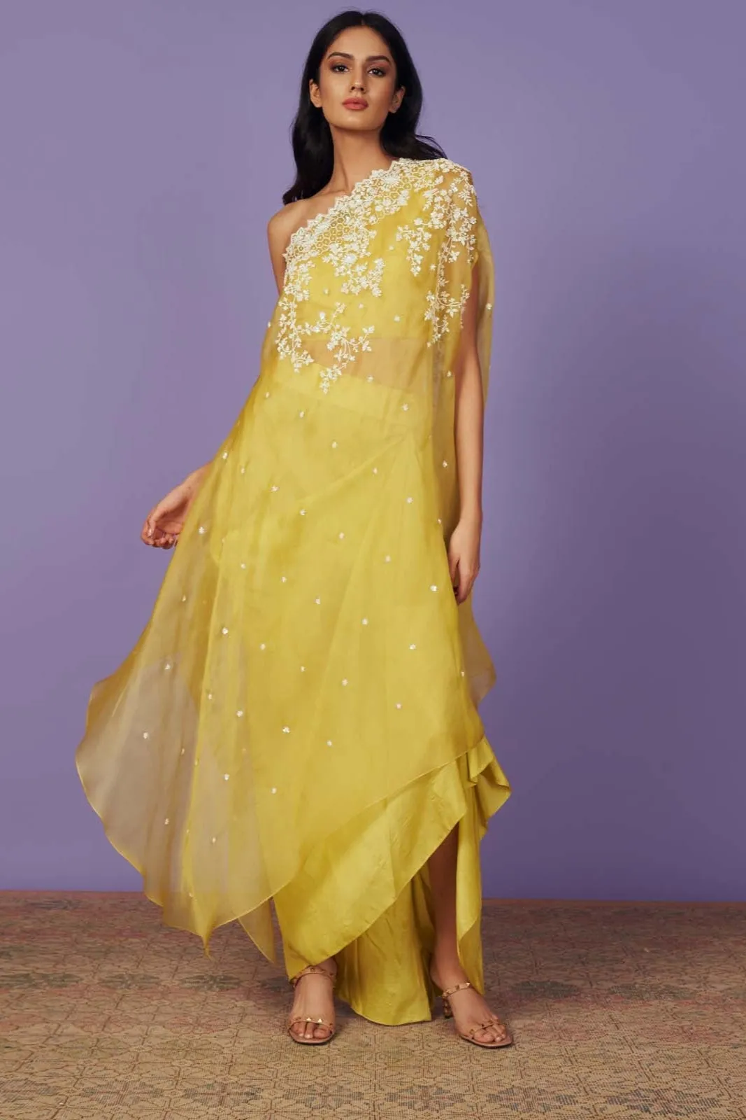 ONE SHOULDER CAPE SET