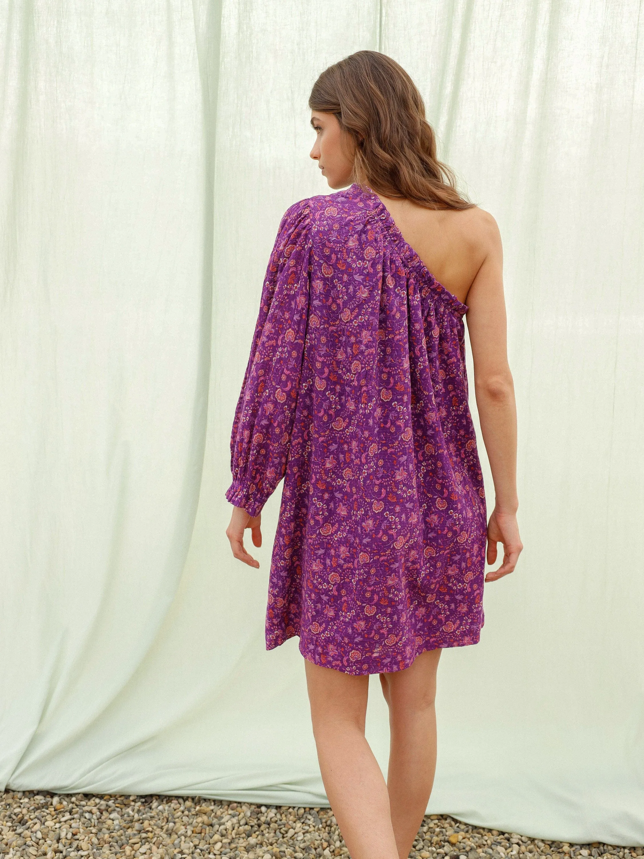 ONE SHOULDER DRESS