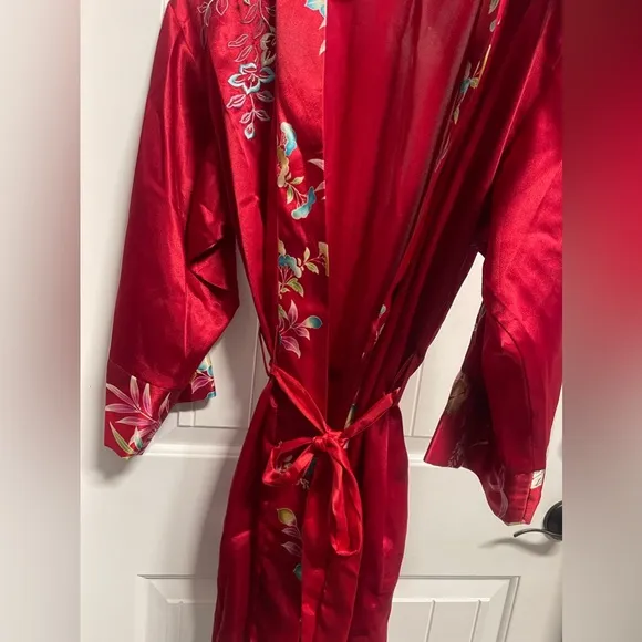 Oscar de la Renta Embroidered Evening Robe