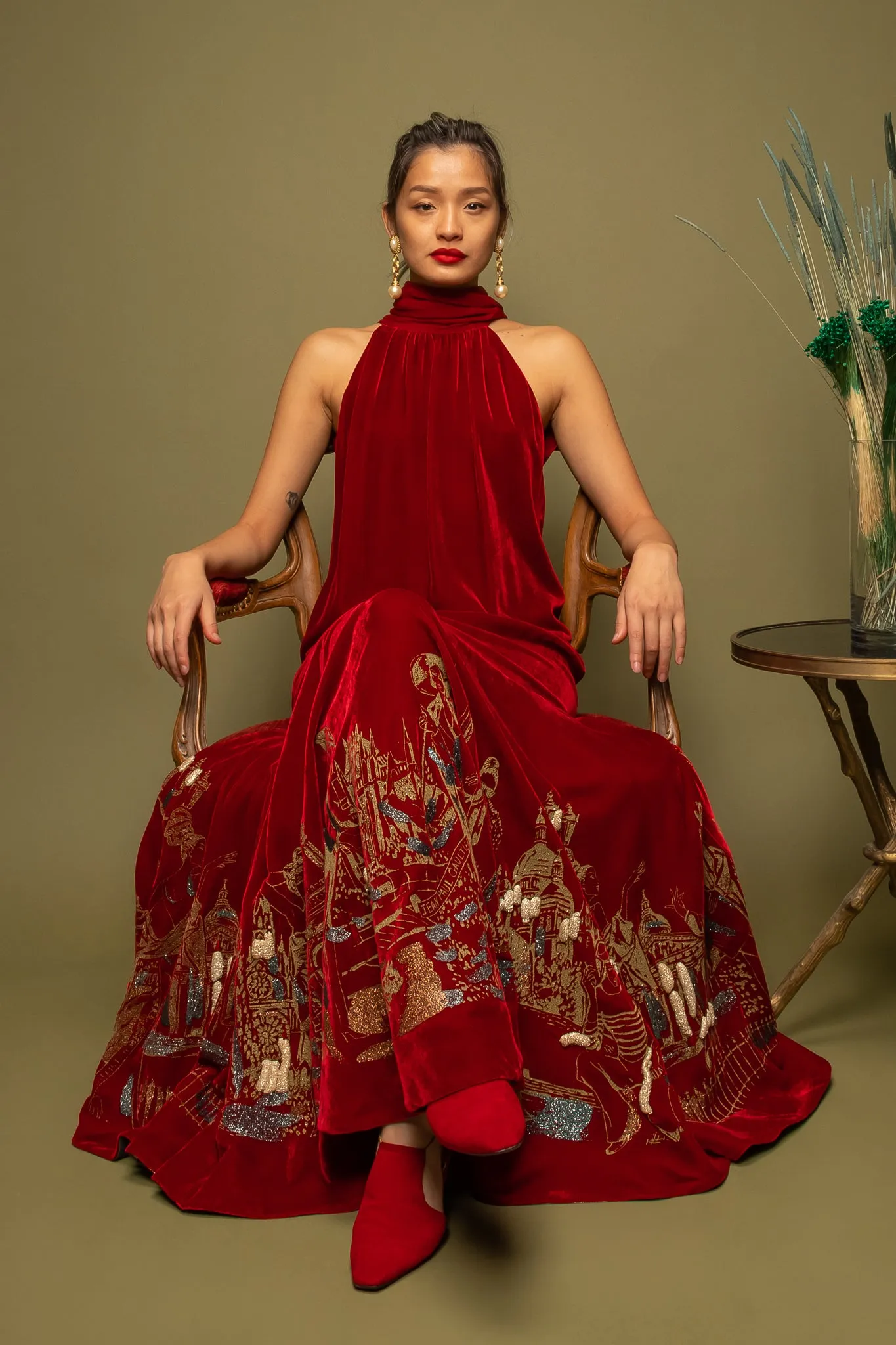 Parisienne Velvet Trumpet Gown