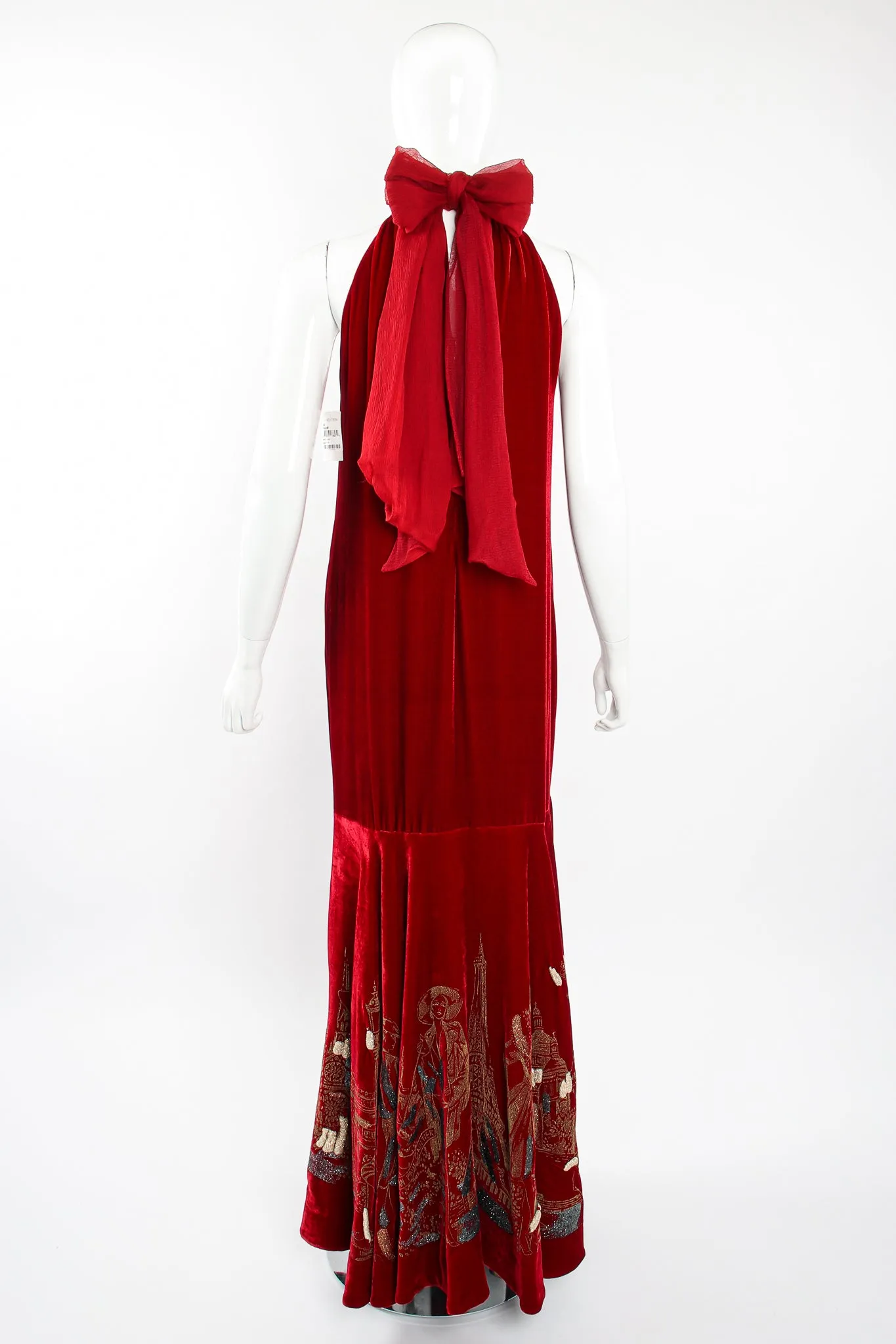 Parisienne Velvet Trumpet Gown