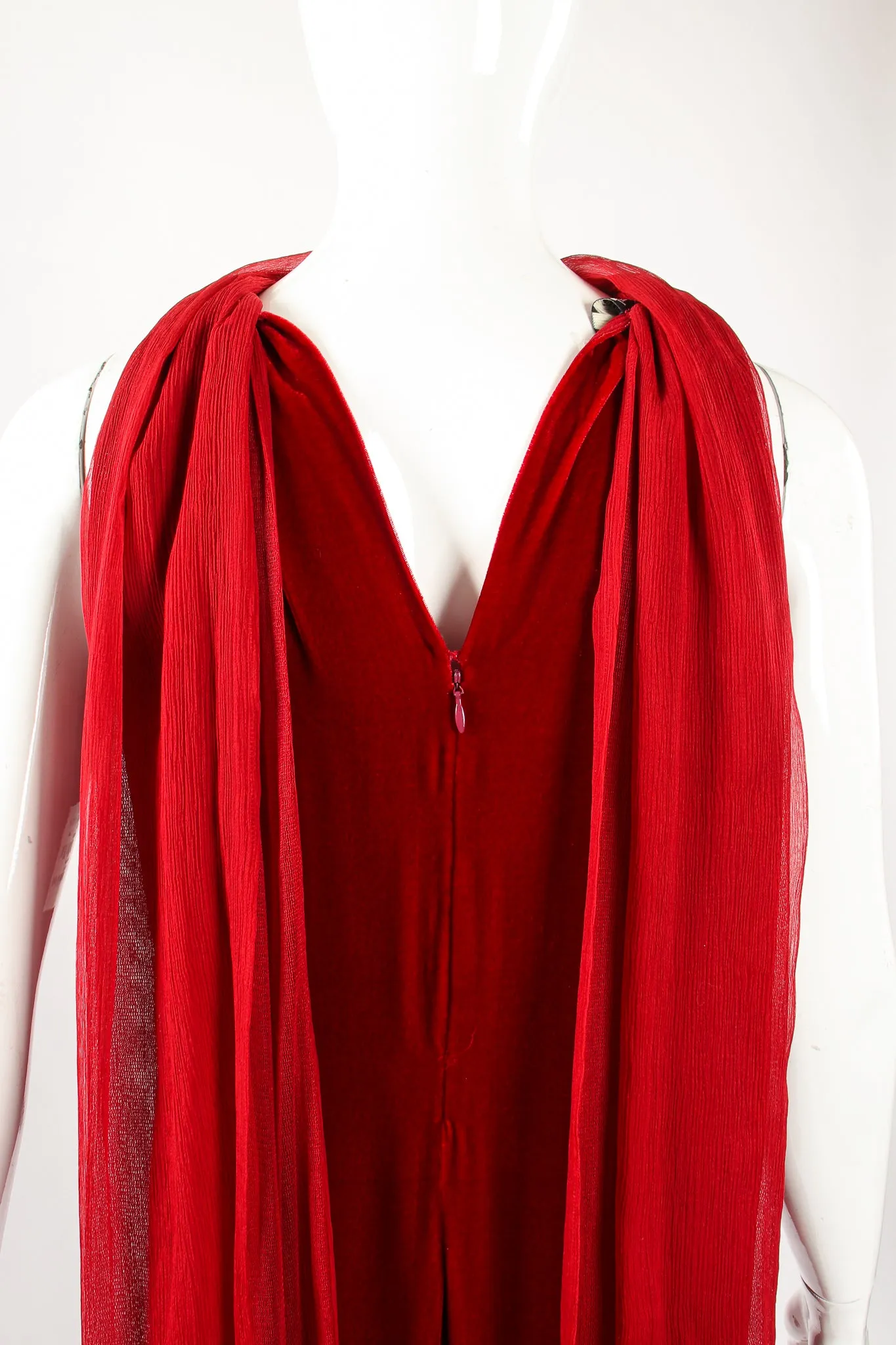 Parisienne Velvet Trumpet Gown