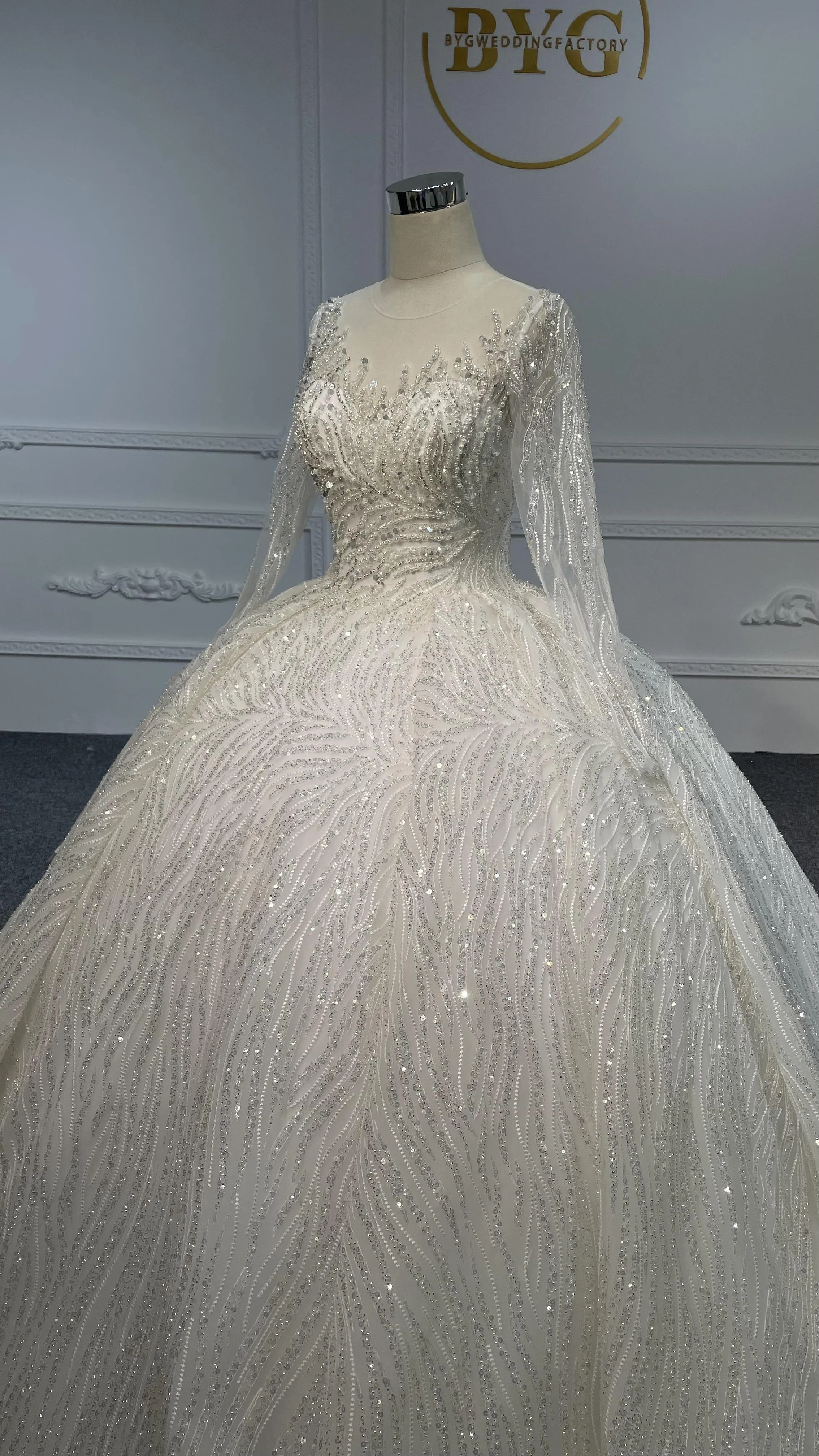 PD002- BYG SWEETHEART NECKLINE BALL GOWN WITH LONG SLEEVES