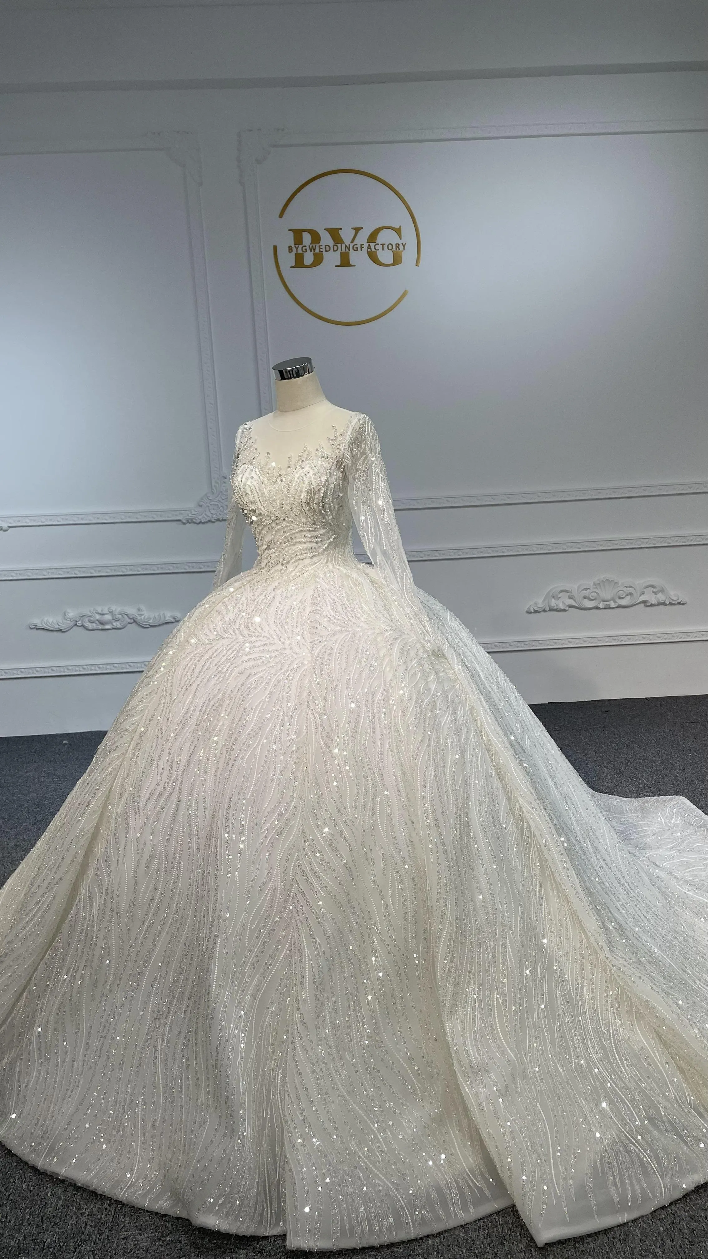 PD002- BYG SWEETHEART NECKLINE BALL GOWN WITH LONG SLEEVES