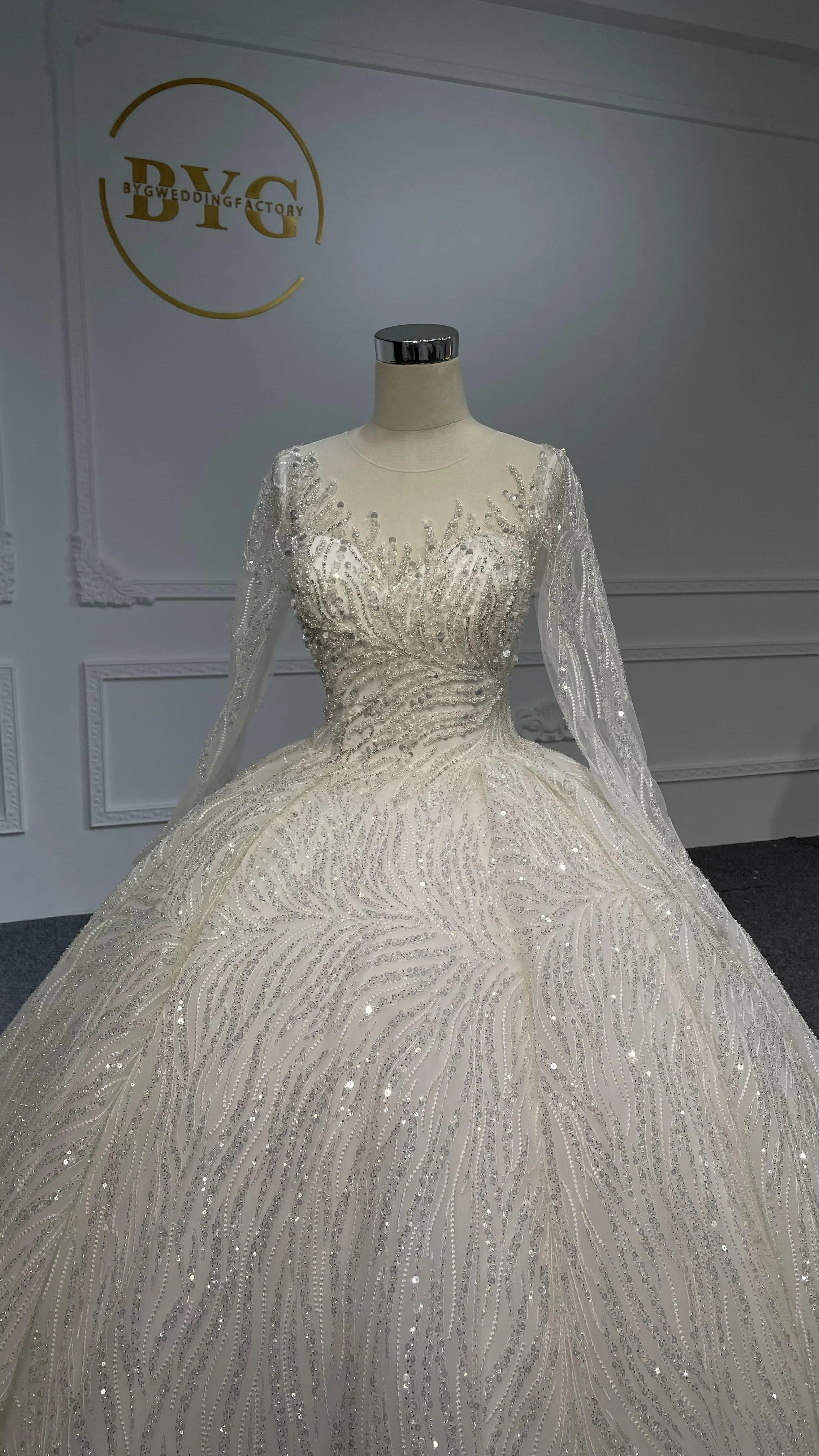 PD002- BYG SWEETHEART NECKLINE BALL GOWN WITH LONG SLEEVES