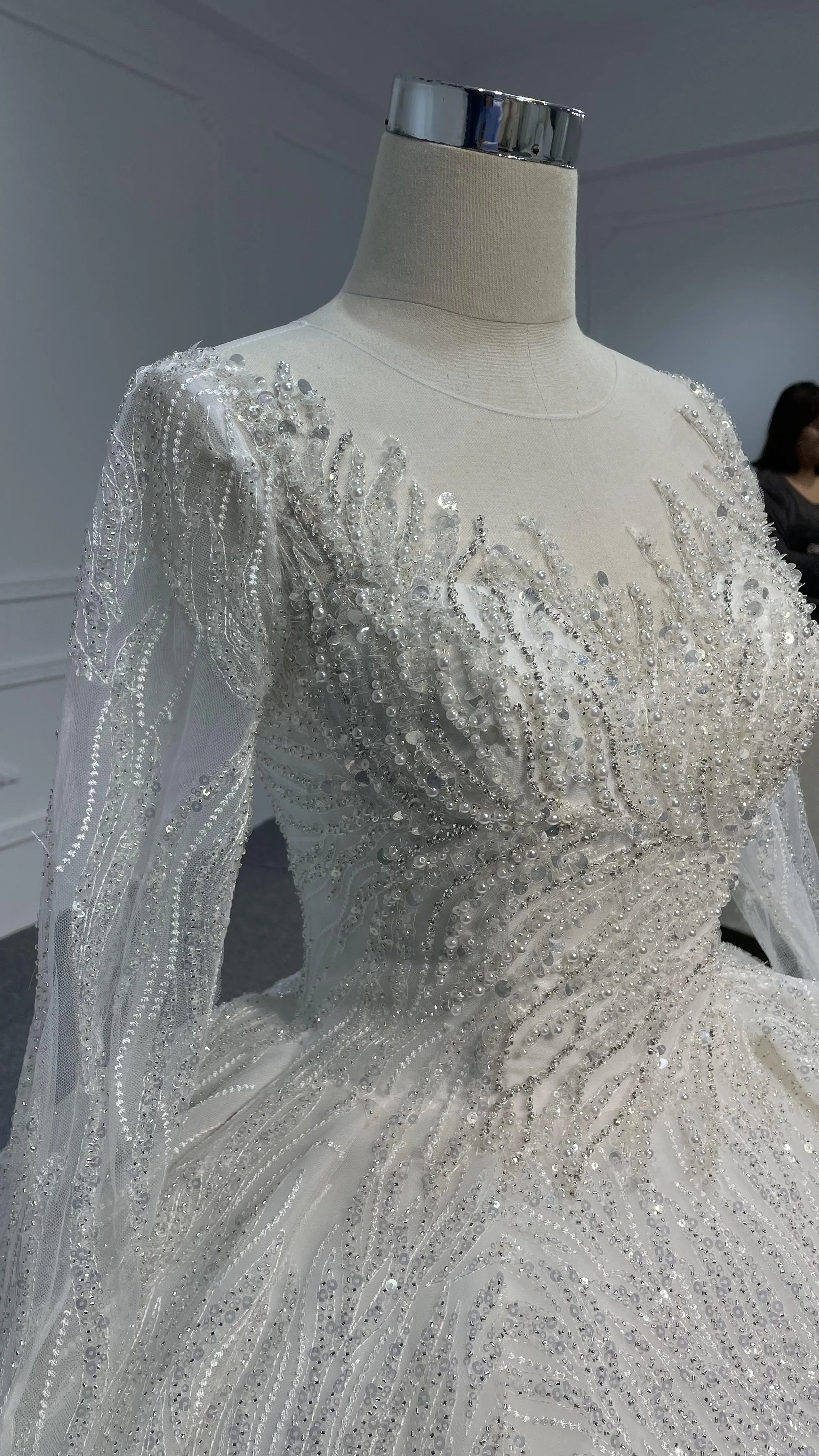 PD002- BYG SWEETHEART NECKLINE BALL GOWN WITH LONG SLEEVES