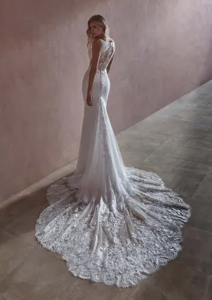Pronovias: Palaiss (Clearance)