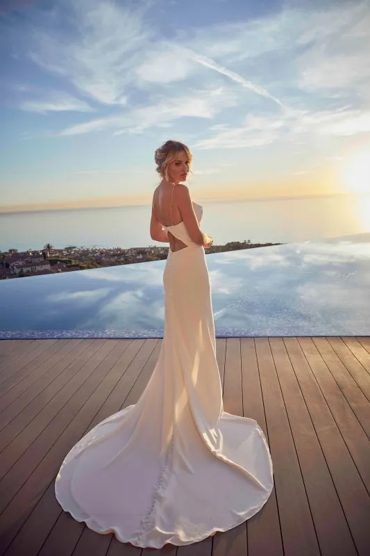 Size 10 Casablanca LE106 Mathilde Ivory Gown