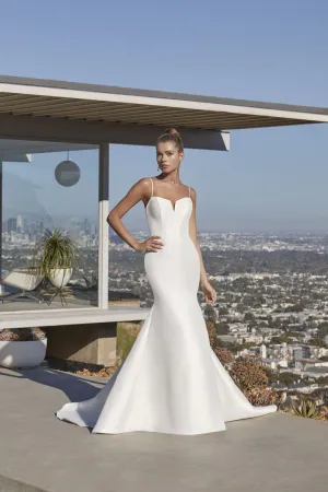 Size 14 Casablanca LE125 Tobie Ivory Gown