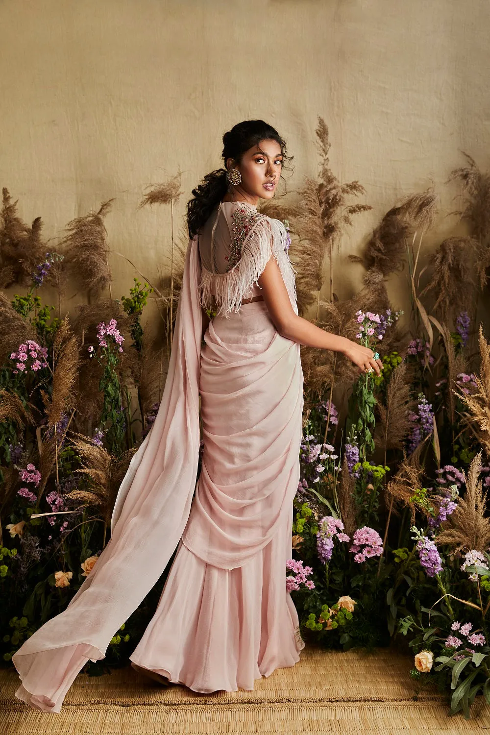 The Hana Sari