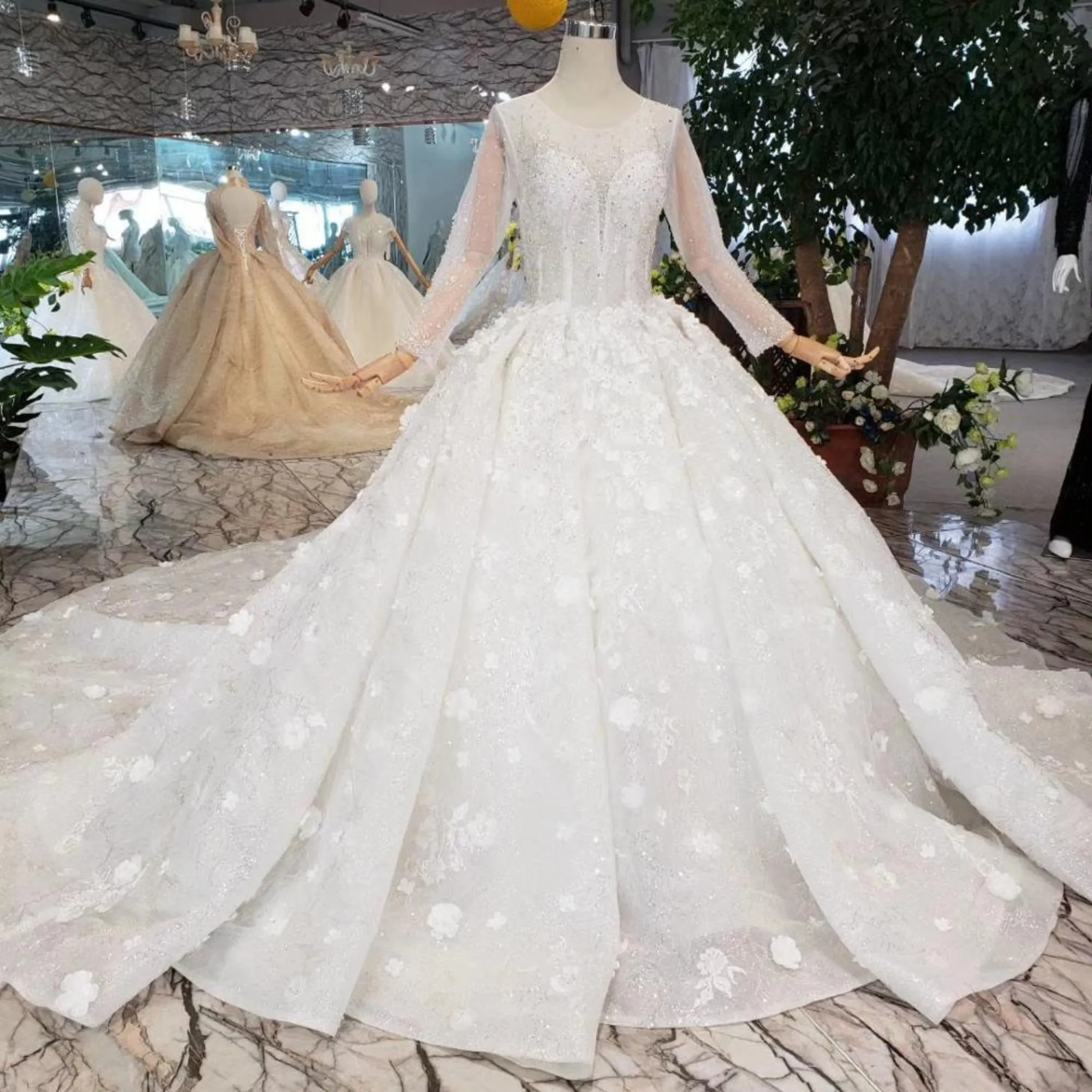 VB Flower Applique Pattern Ball Gown Wedding Dress