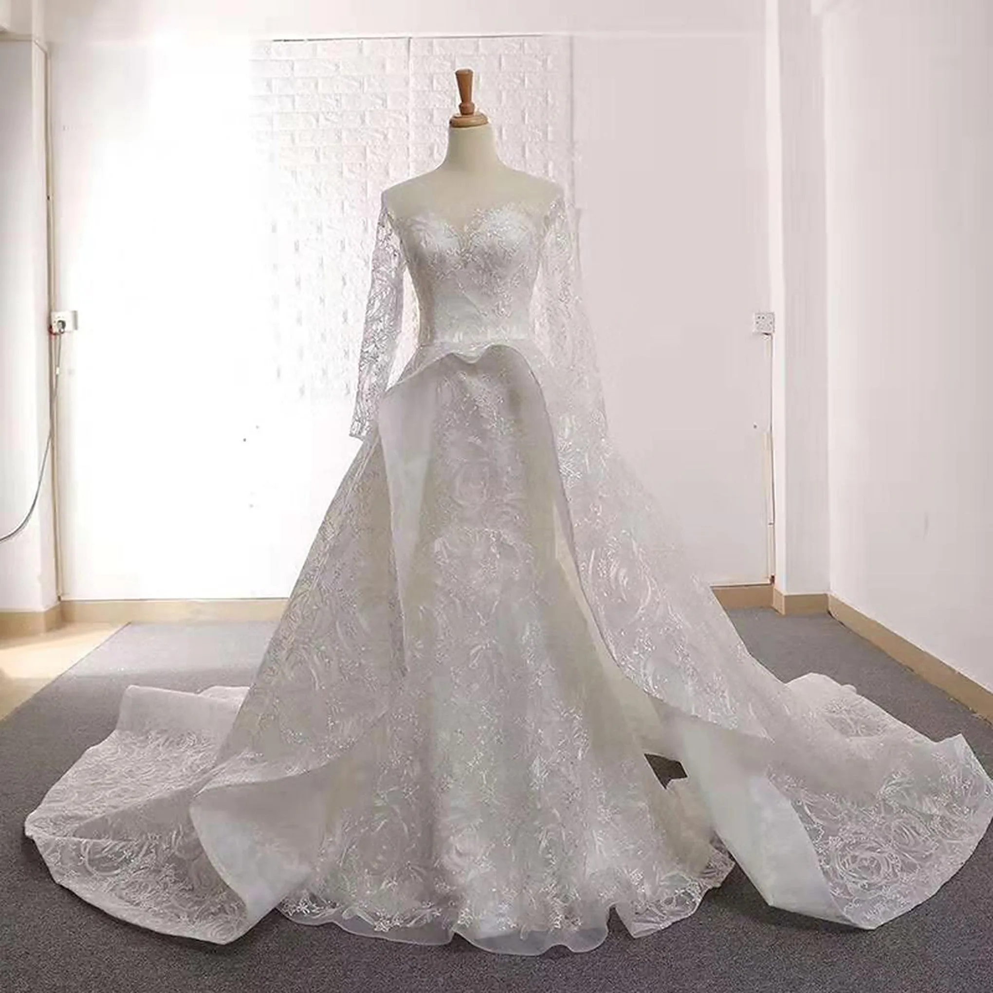 VB  Long Sleeve Mermaid Wedding Dress
