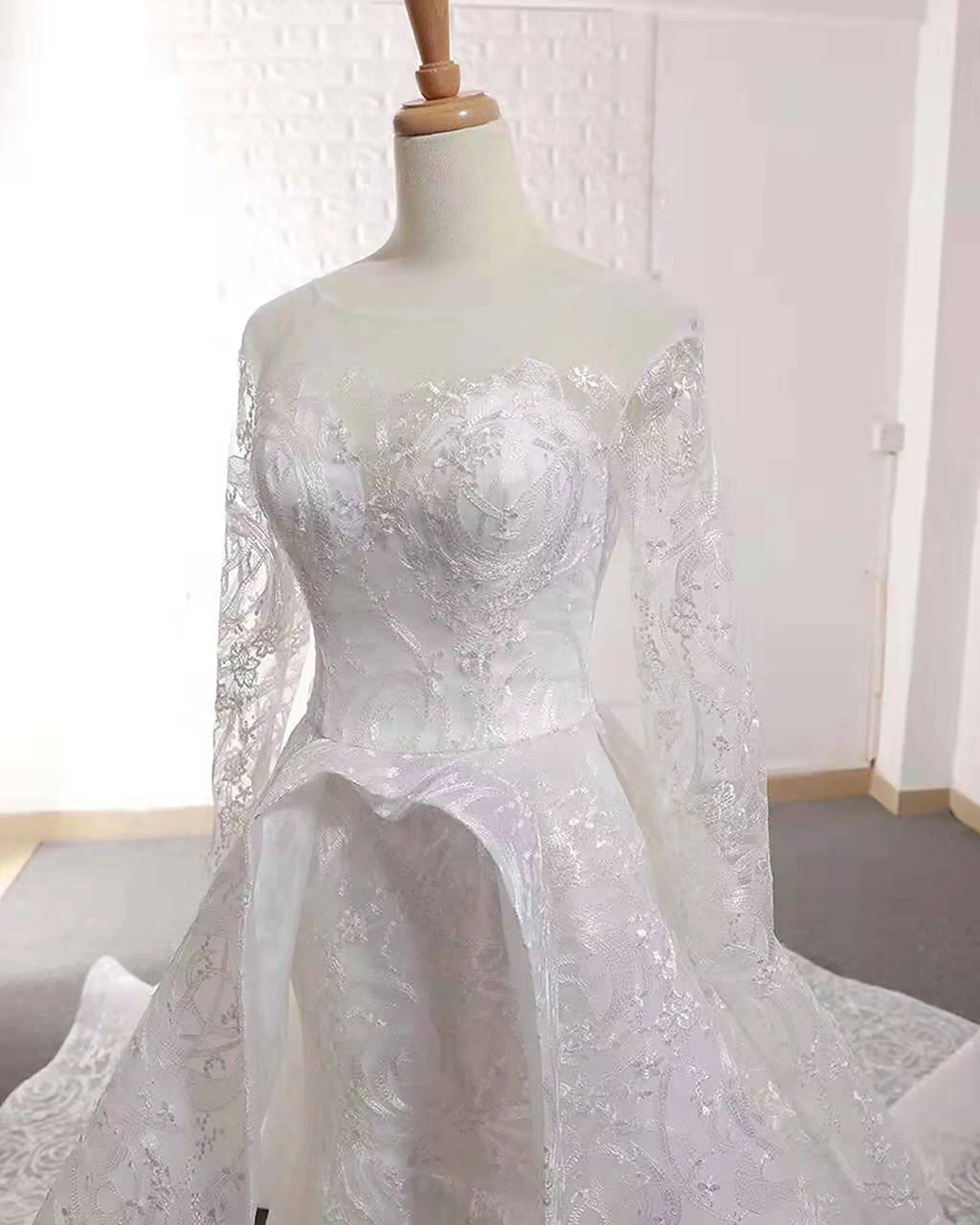 VB  Long Sleeve Mermaid Wedding Dress