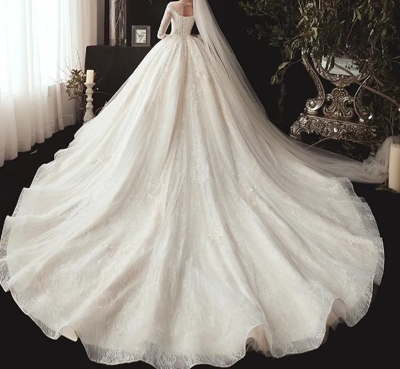 VB Luxury Sweet-Heart Neckline Ball Gown Wedding Dress