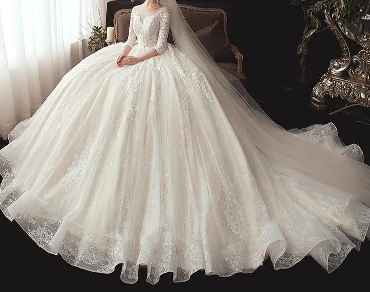VB Luxury Sweet-Heart Neckline Ball Gown Wedding Dress