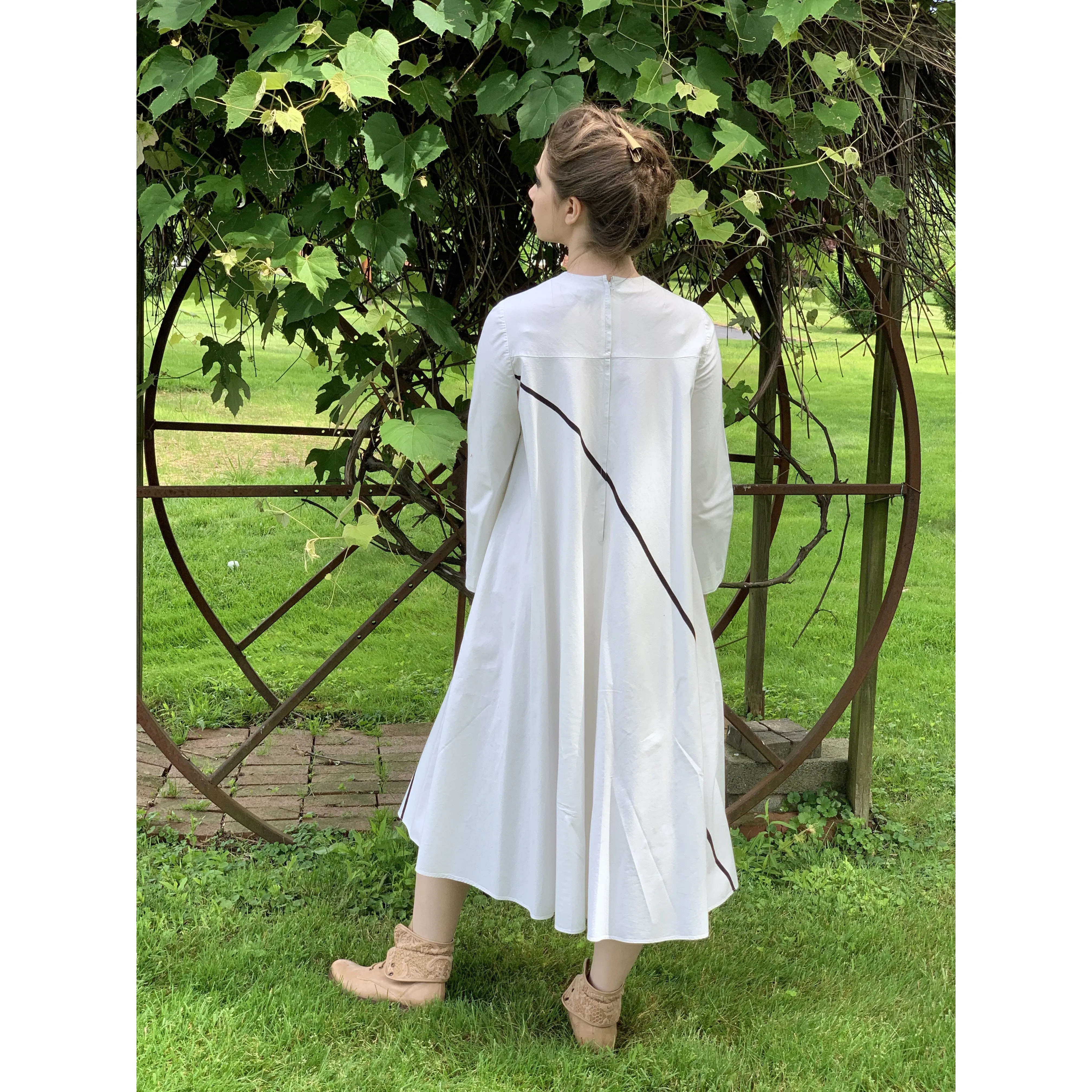 Vintage Vuokko Tent Dress White w/ Black Single Line Sz 38 S/M 1970s